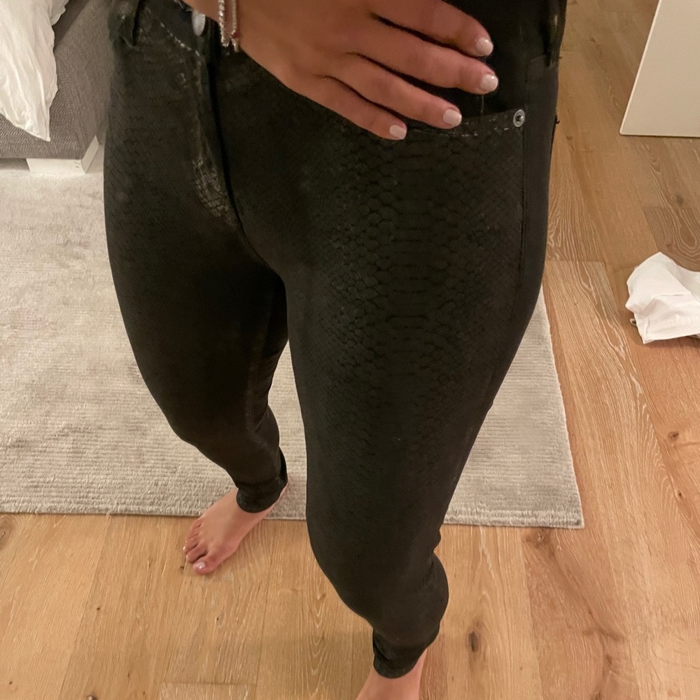 Current Elliot Snake Jeans Size 28